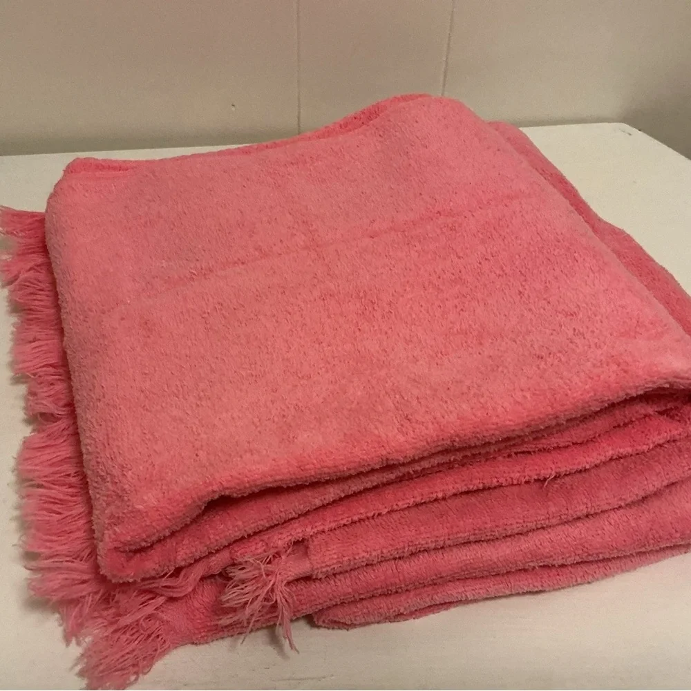 Vintage pair of Bath towels